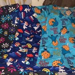 3SET medium character scrub tops